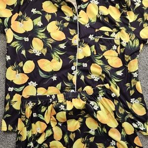 Lemon Print Women's Pajama Set